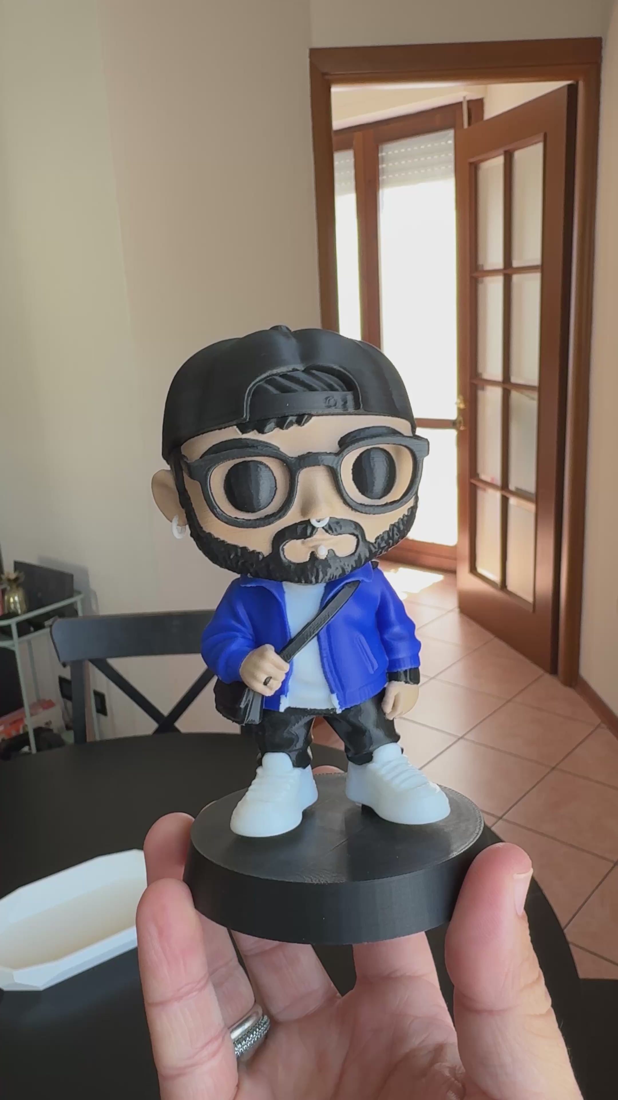 Chioda.Pop – Statuina Personalizzata stile Chibi/Funko | Miniatura Cartoon su Misura | Idea Regalo Unica | Design Artigianale